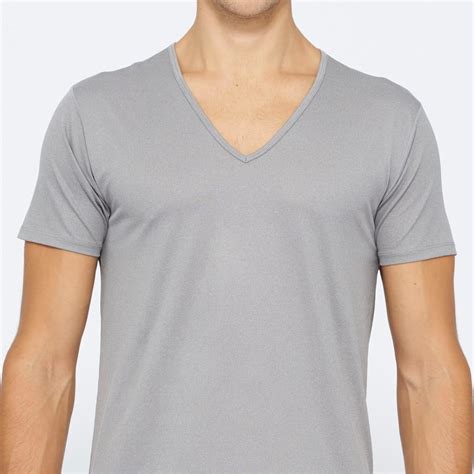 airism uniqlo undershirt.